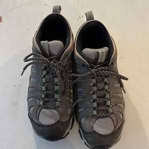 Oboz Sawtooth Low 9.5 women's